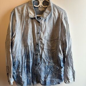 American Eagle Blue Ombre Patterned Button-Up